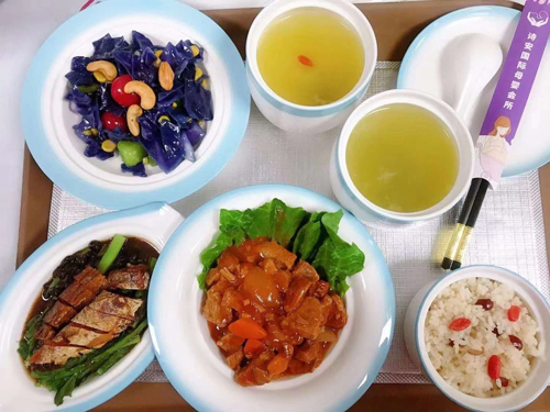 温暖到府介绍：顺产好还是剖腹产好？